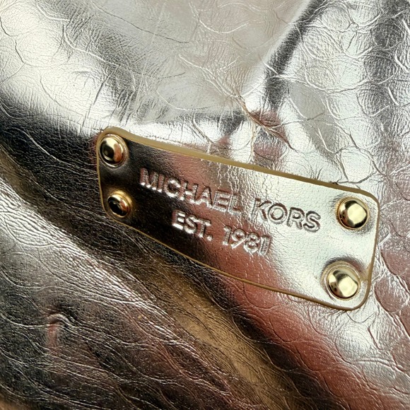 Michael Kors Gold Metallic Snakeskin Embossed Weekender Duffel Travel Bag NWT - Picture 2 of 12